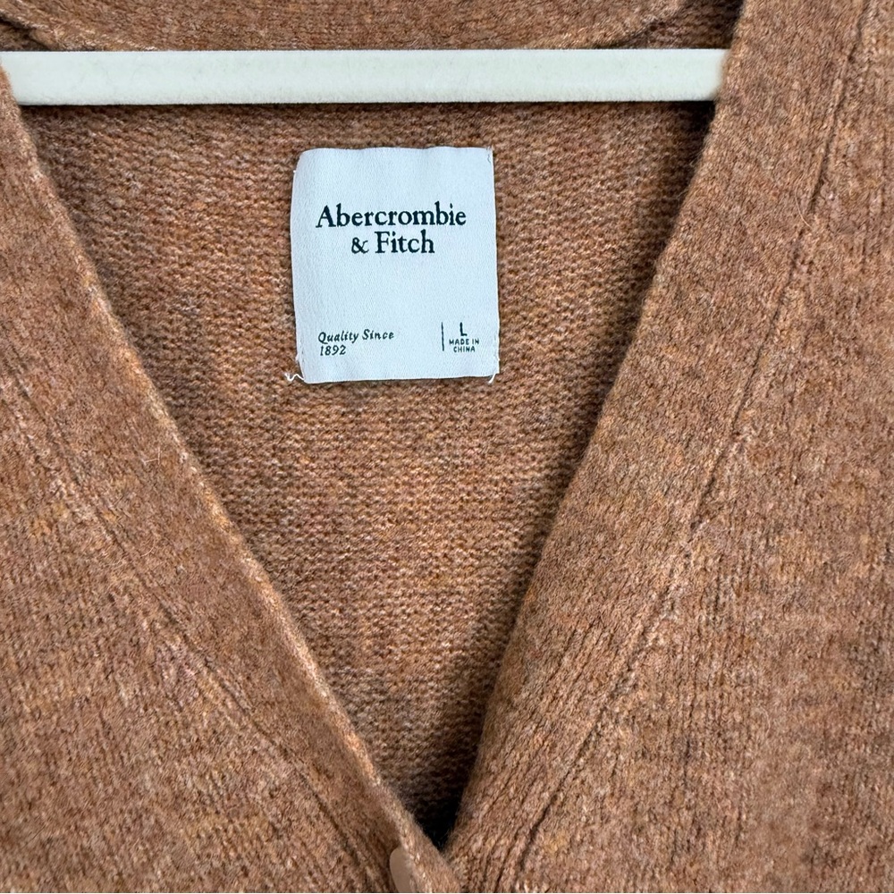Abercrombie & Fitch Rust Brown V-Neck Pocket Cardigan - Picture 2 of 3